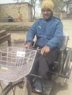 Raghupati Kumar,E-tricycle, Ballia